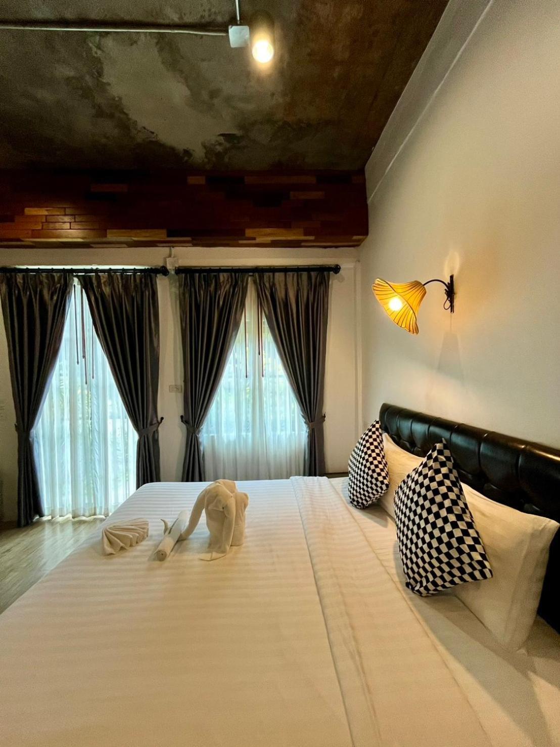 The Warehouse Chiang Mai Hotel Kültér fotó